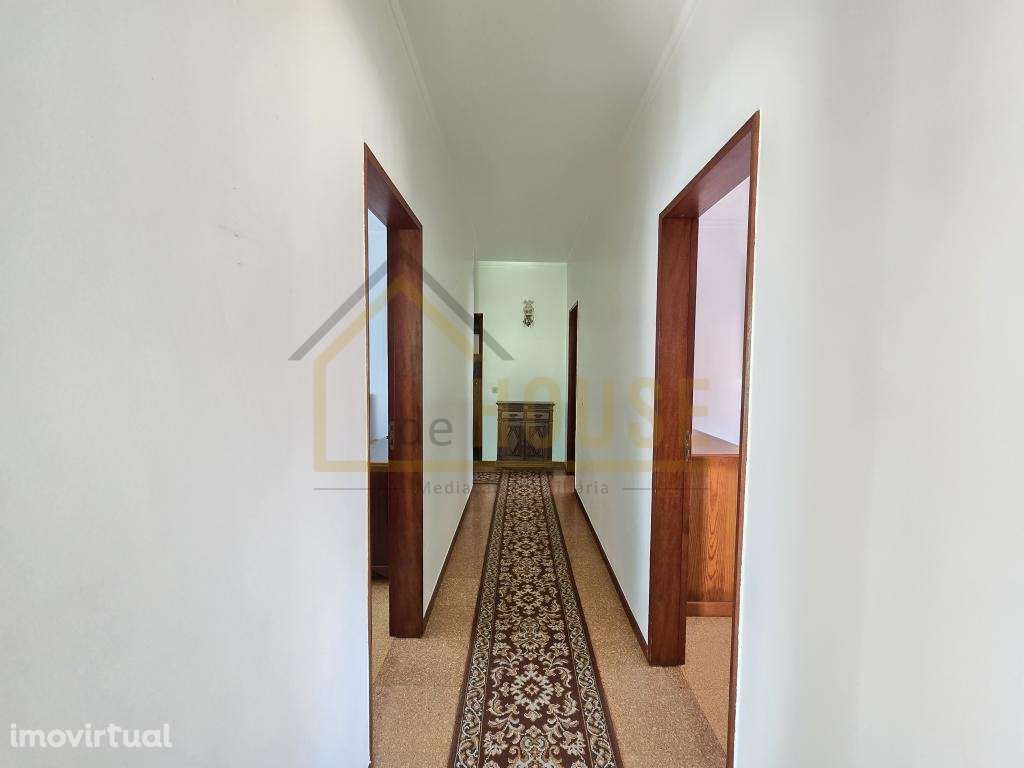 Moradia T3 com espaço exterior - Grande imagem: 2/26