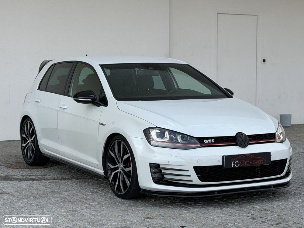 VW Golf 2.0 TSi GTi DSG - 11