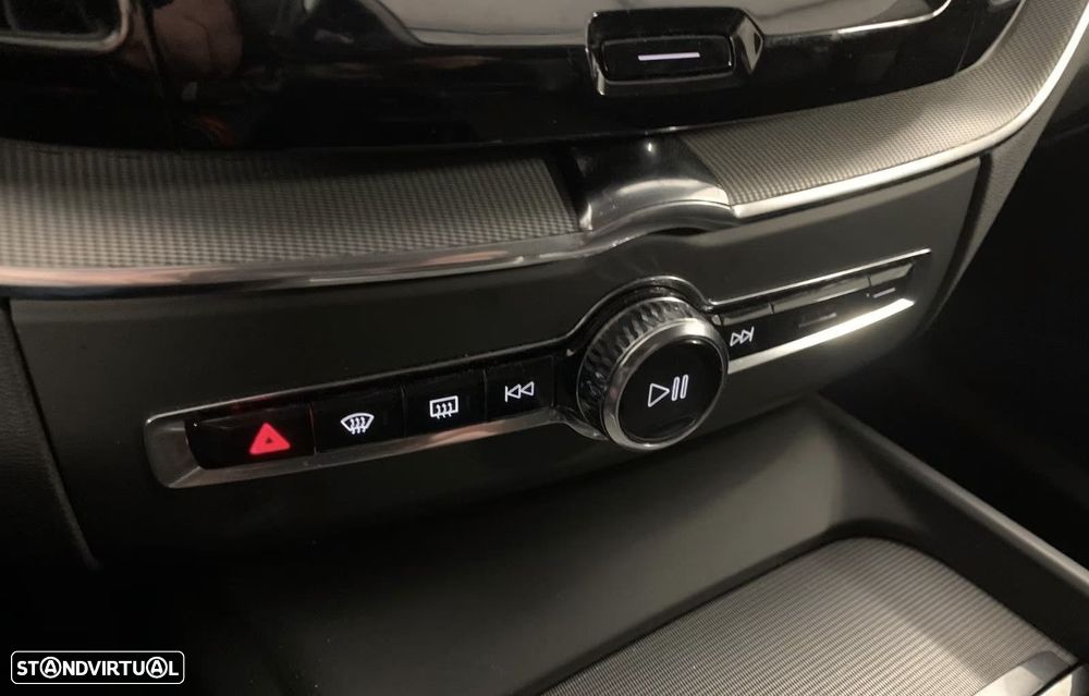 Volvo XC 60 B4 D AWD Geartronic Inscription - 6