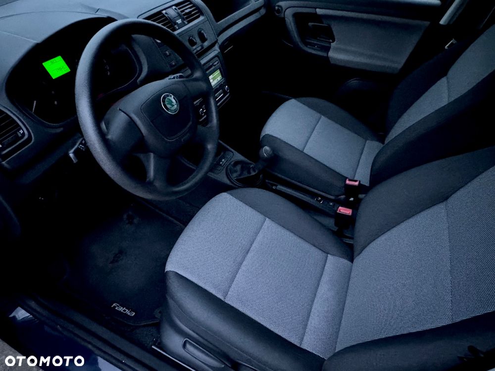 Skoda Fabia 1.2 HTP FAMILY - 12