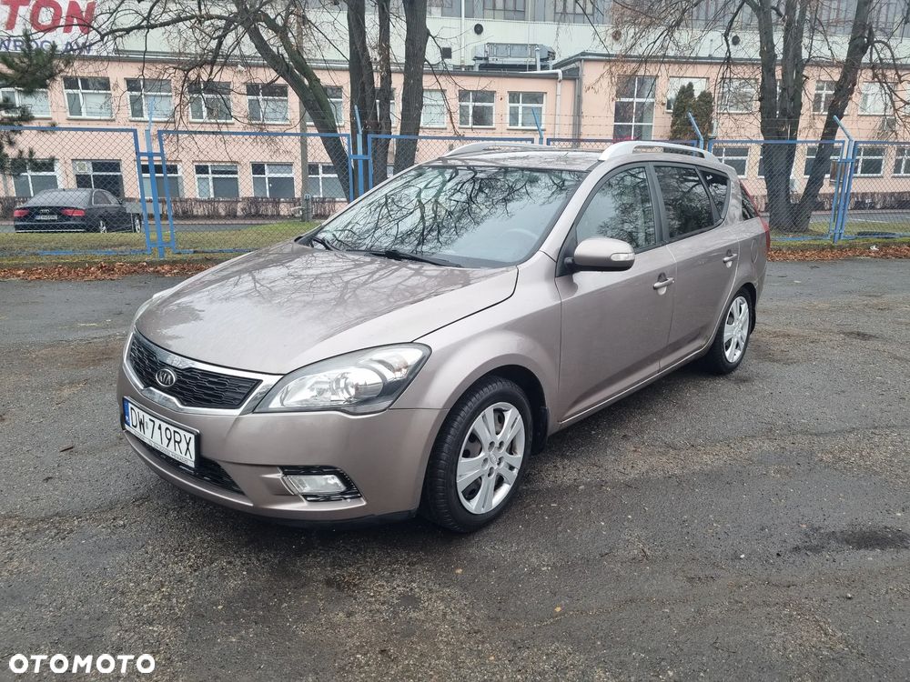 Kia Ceed 1.6 Crdi Comfort - 2