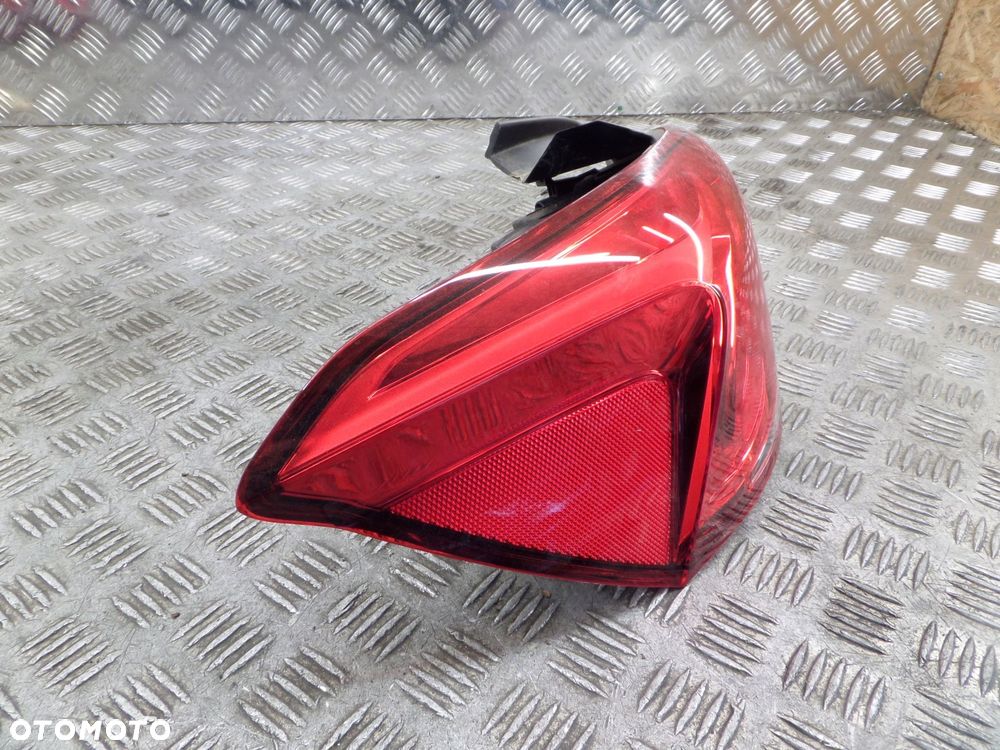 seat ibiza v lampa tylna tył lewa 6f0945095h - 2