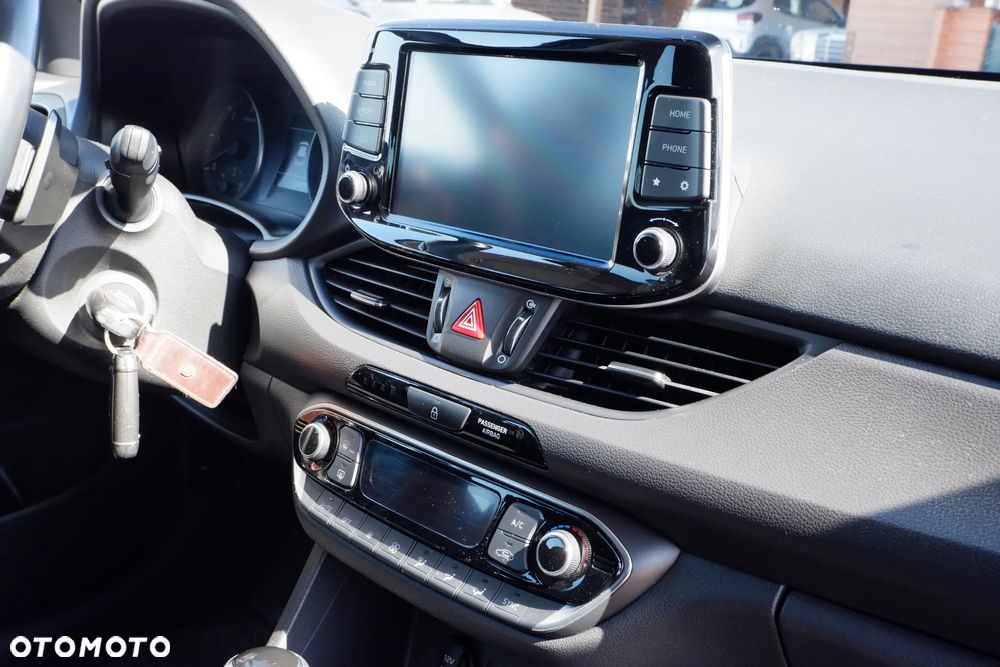 Hyundai i30 1.6 CRDI DCT Trend - 6