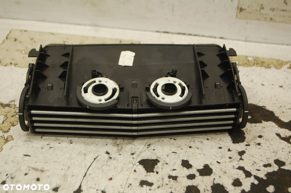 KRATKA NAWIEWU ŚRODKOWA 24465731 OPEL ASTRA III H - 1