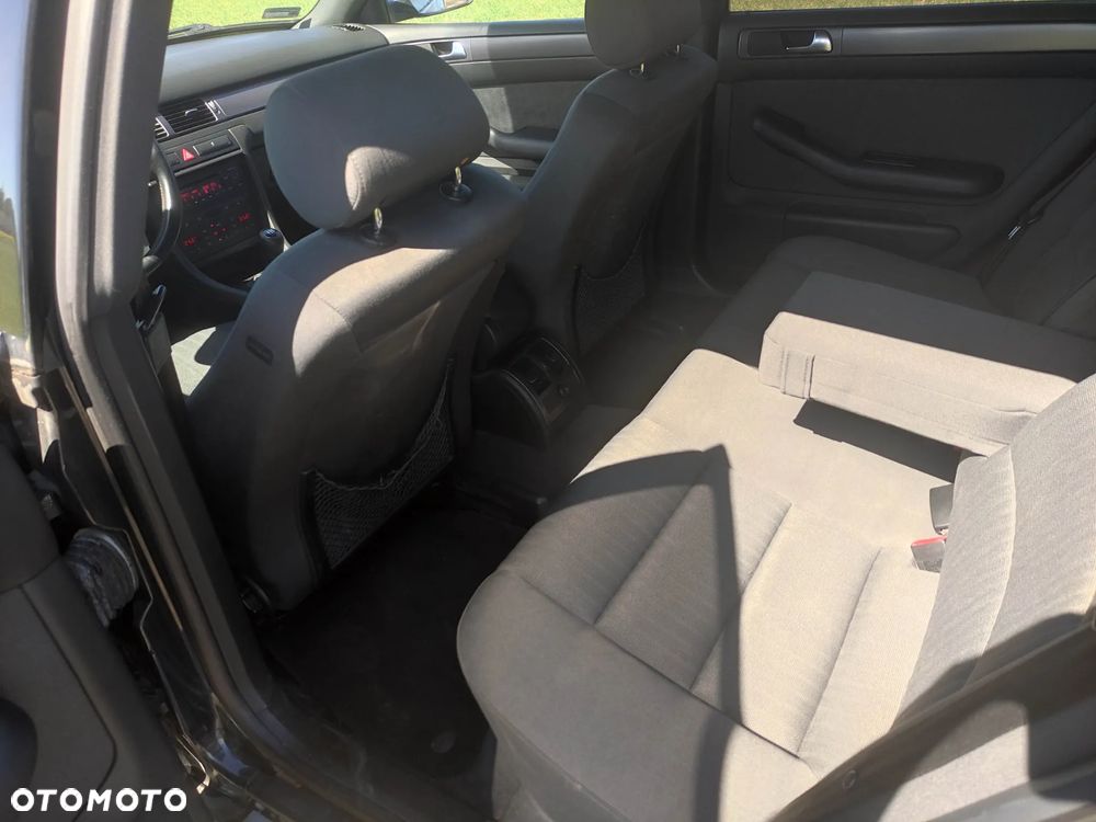 Audi A6 Avant 2.4 - 13