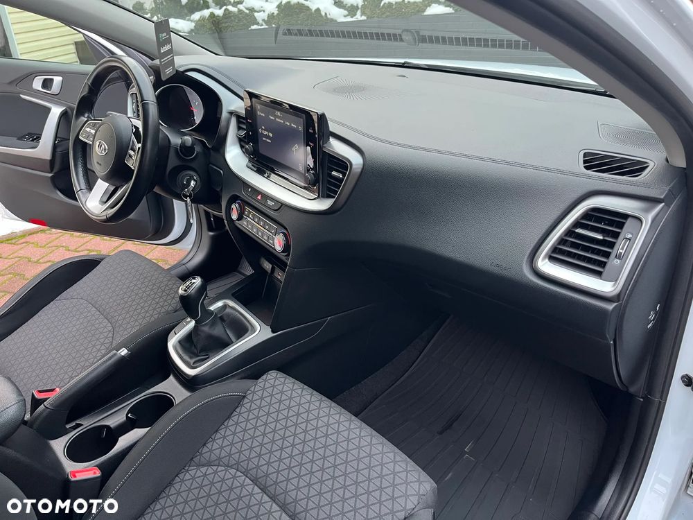 Kia Ceed 1.0 T-GDI M - 23