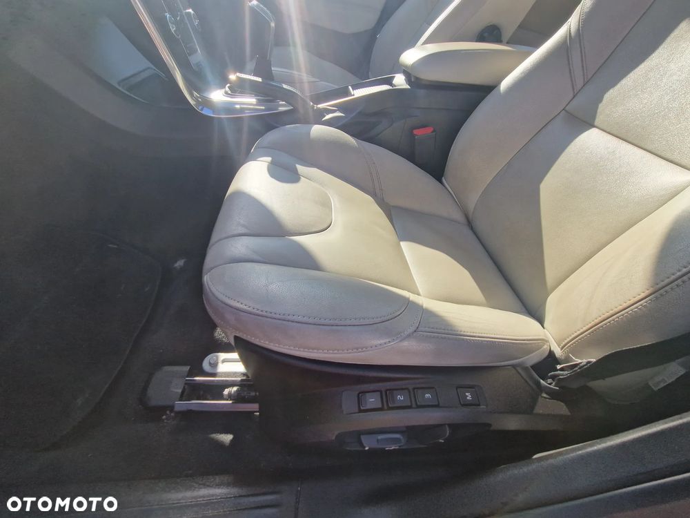Volvo V40 - 19