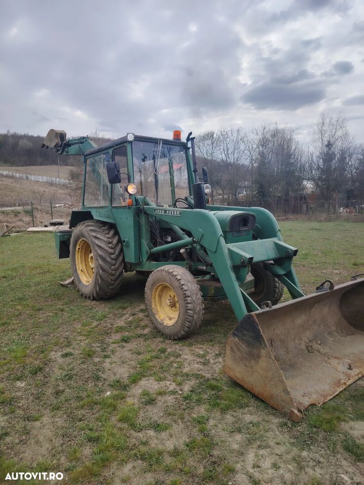 John Deere Deer - 1