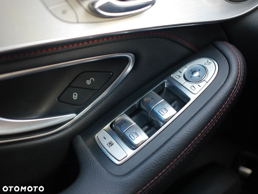 Mercedes-Benz GLC AMG 43 4Matic 9G-TRONIC - 33