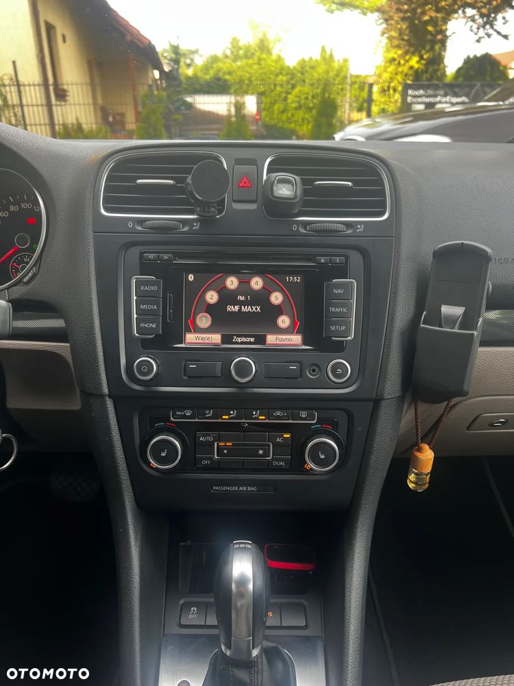 Volkswagen Golf Variant 2.0 TDI DPF DSG Highline - 9