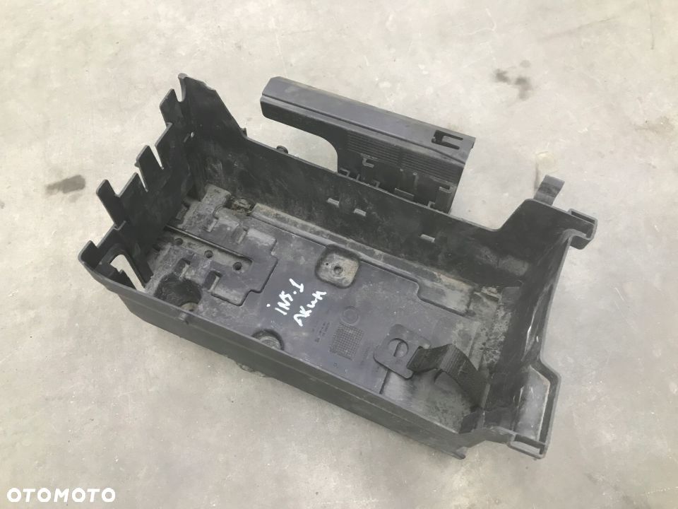 Podstawa akumulatora Opel Insignia A 08-17r. mocowanie półka pokrywa obudowa 13330951 - 1