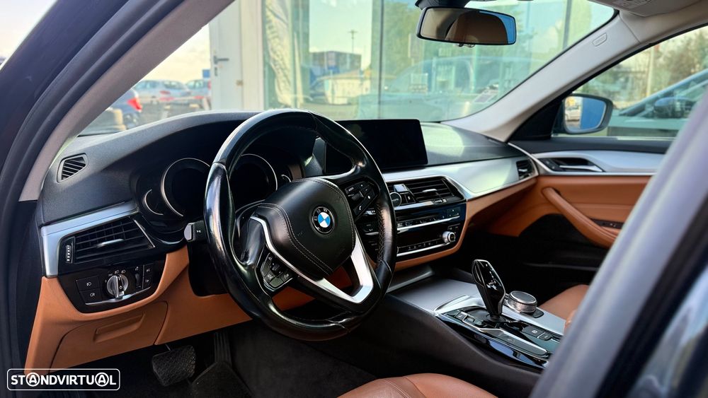 BMW 530 e iPerformance Line Luxury - 10
