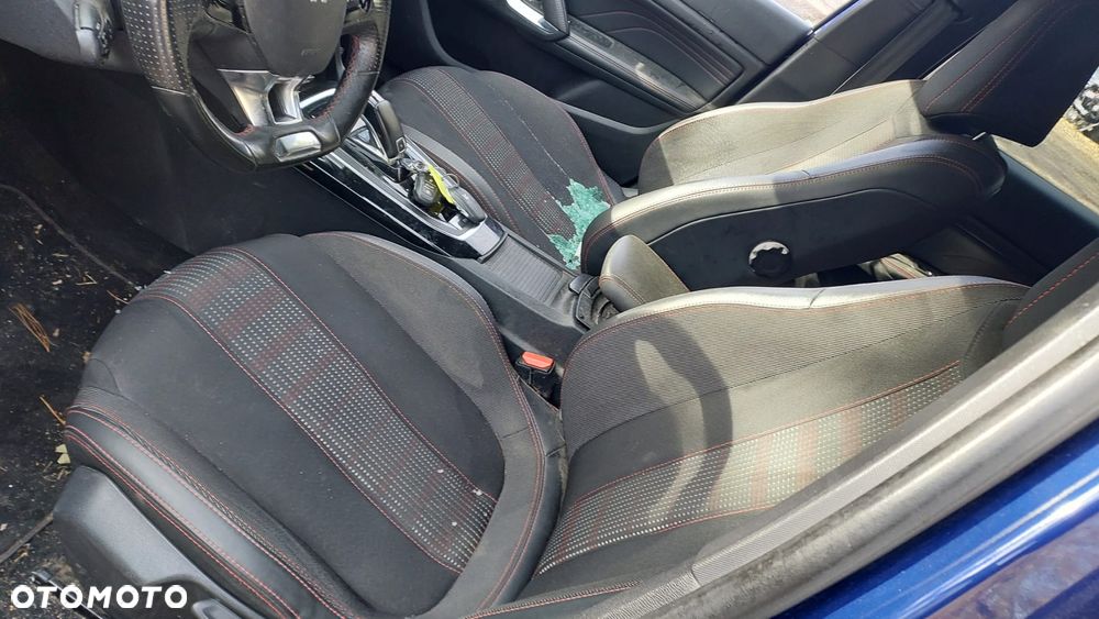 Peugeot 308 ver-sw-bluehdi-130-eat8-gt - 18