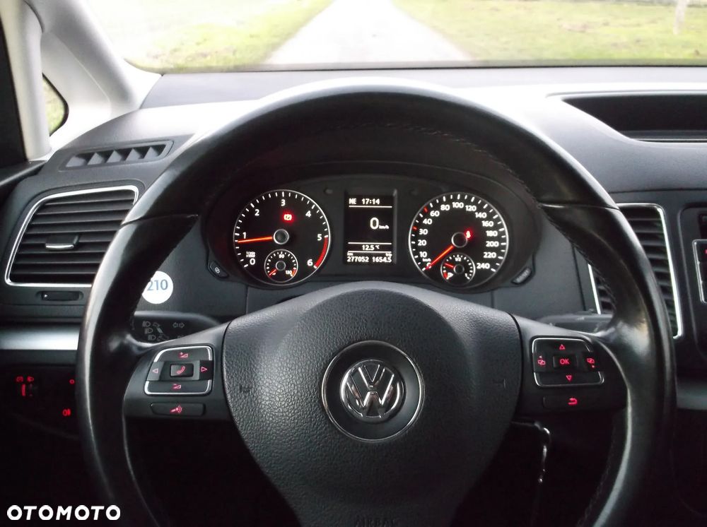 Volkswagen Sharan 2.0 TDI DPF BlueMotion Comfortline - 23