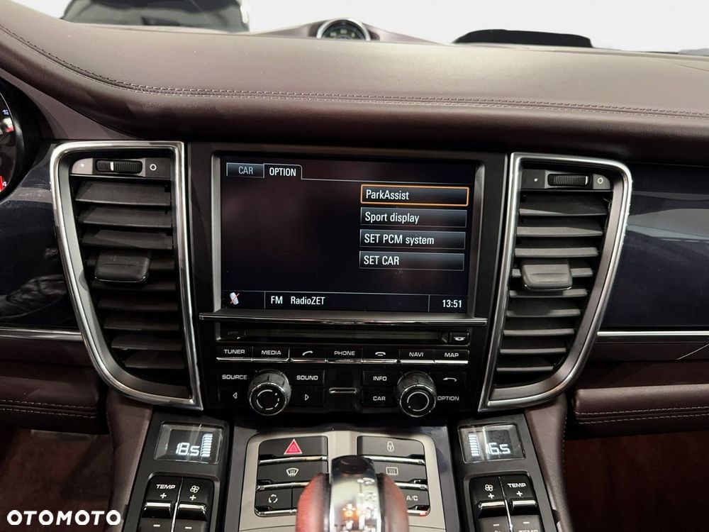Porsche Panamera - 28