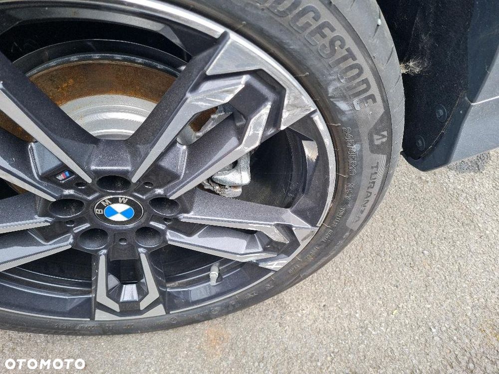 BMW iX2 eDrive20 66.5kWh M Sport - 22