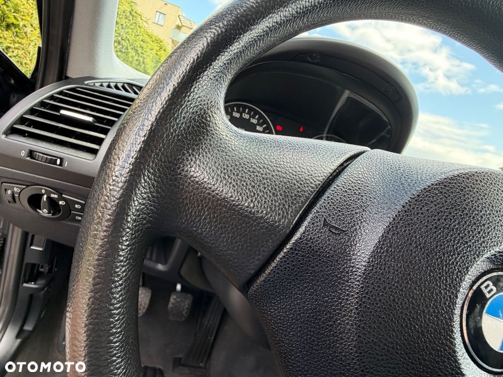 BMW Seria 1 - 24
