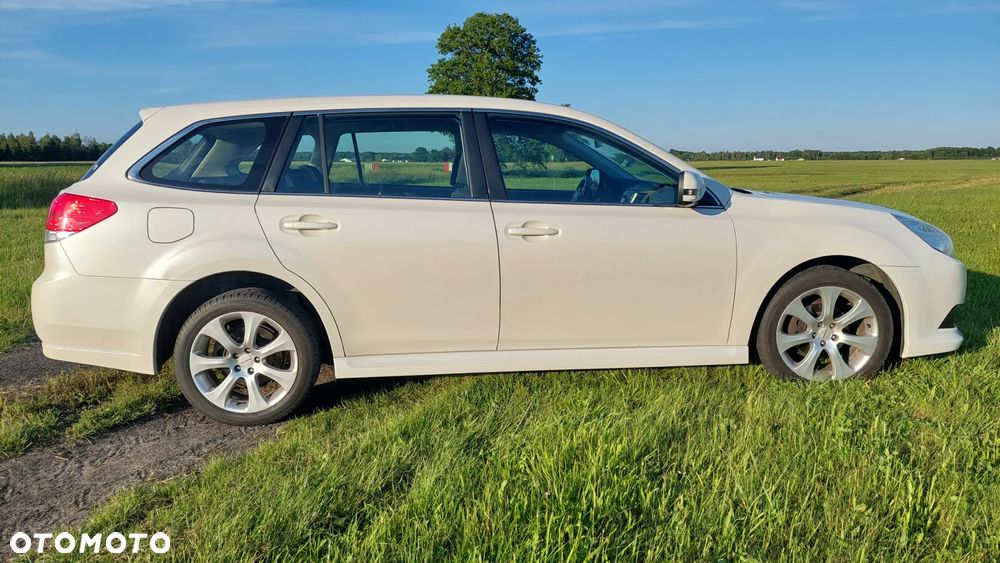 Subaru Legacy 2.0i Trend AT - 1