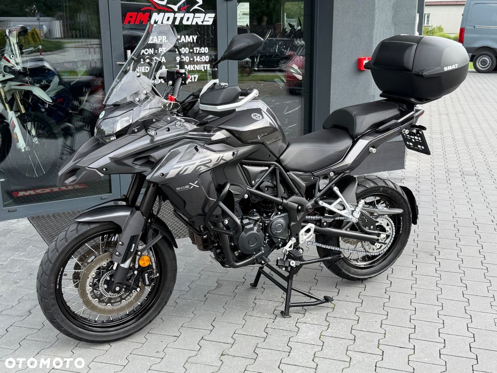 Benelli TRK 502X - 24