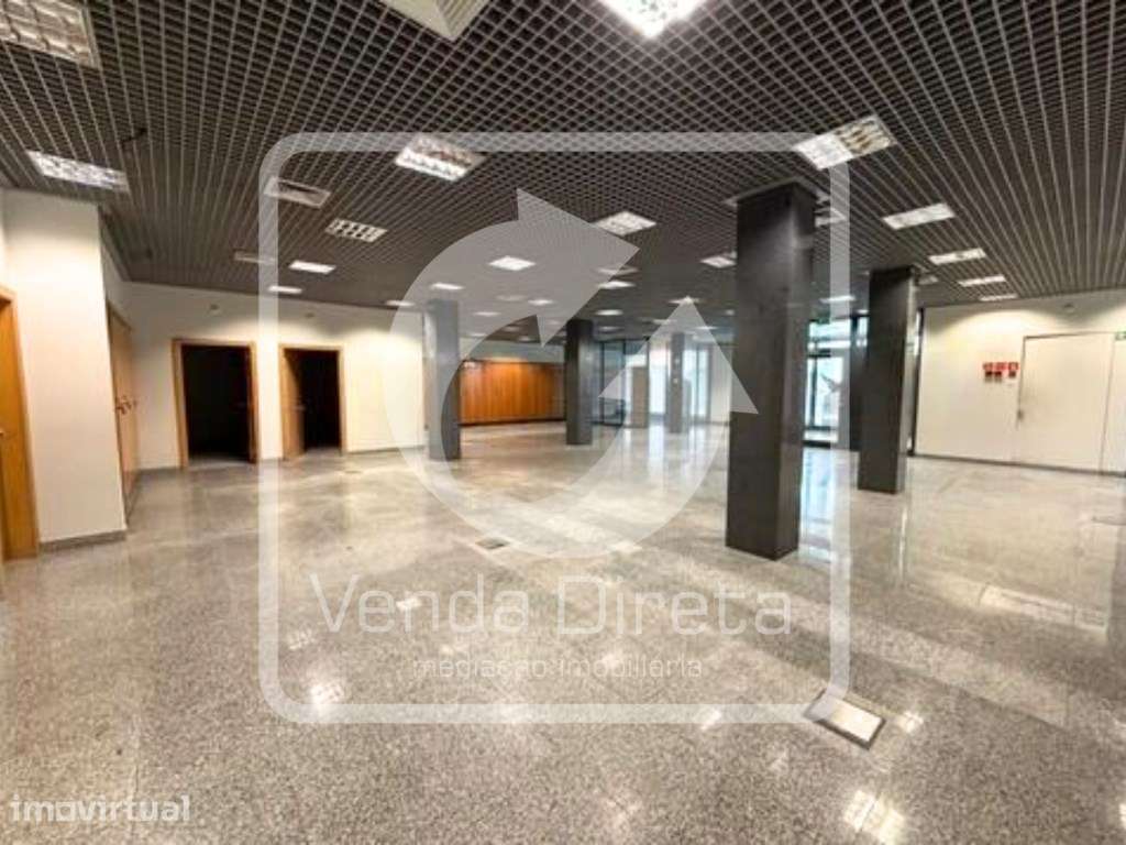 Loja com 360 m² no Centro de Góis | Excelente Oportunidade de Inves... - Grande imagem: 4/20