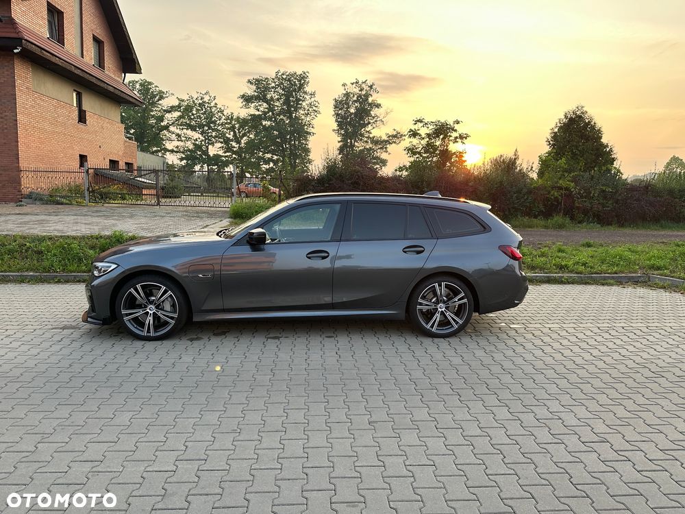 BMW Seria 3 330e xDrive M Sport sport - 7