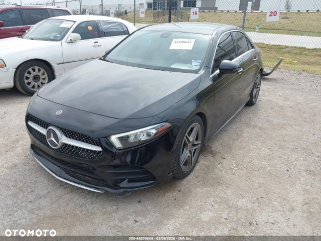 Mercedes-Benz Klasa A 220 4-Matic AMG Line 7G-DCT - 2