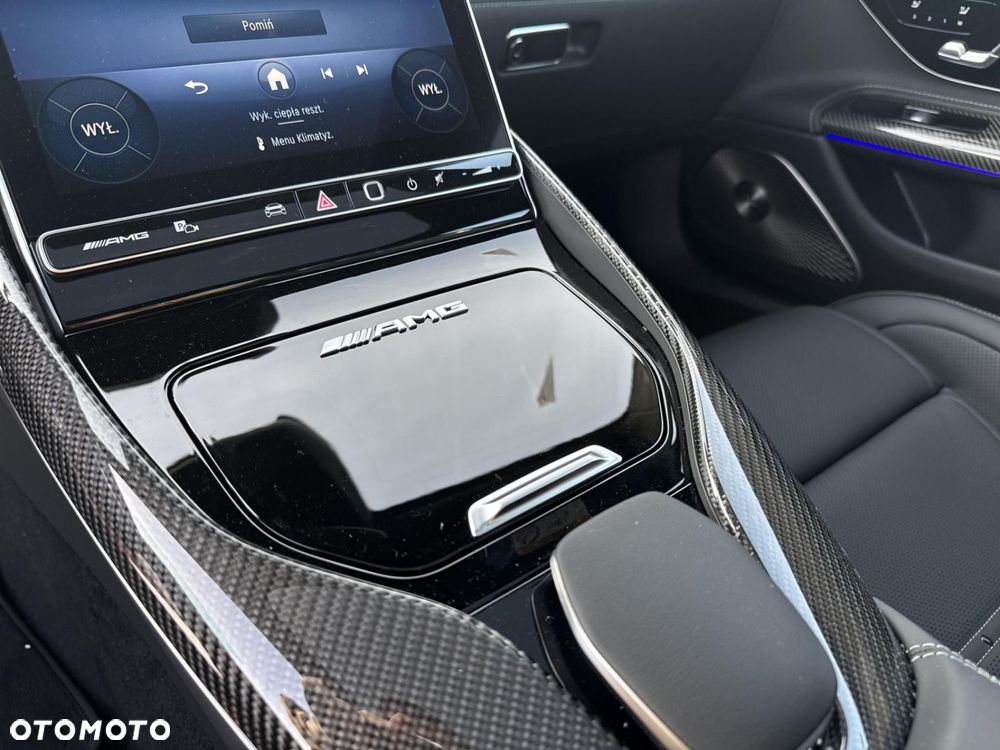 Mercedes-Benz AMG GT - 15