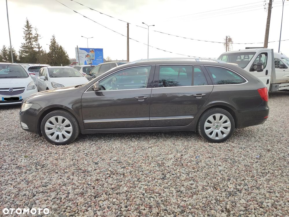 Skoda Superb 2.0 TDI DSG Exclusive - 7