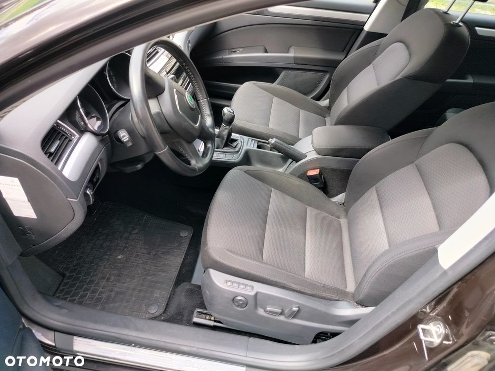 Skoda Superb - 8