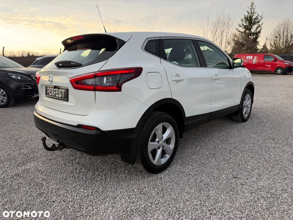 Nissan Qashqai 1.6 DCi 4x4 N-Connecta EU6 - 13