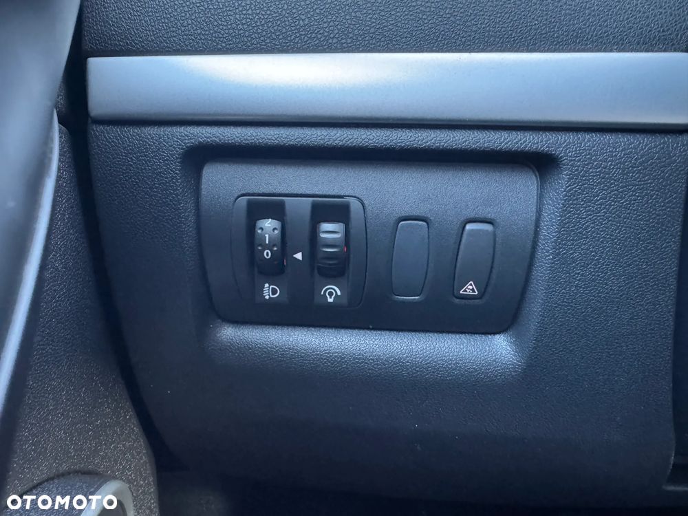 Renault Clio TCe 100 Expression - 25