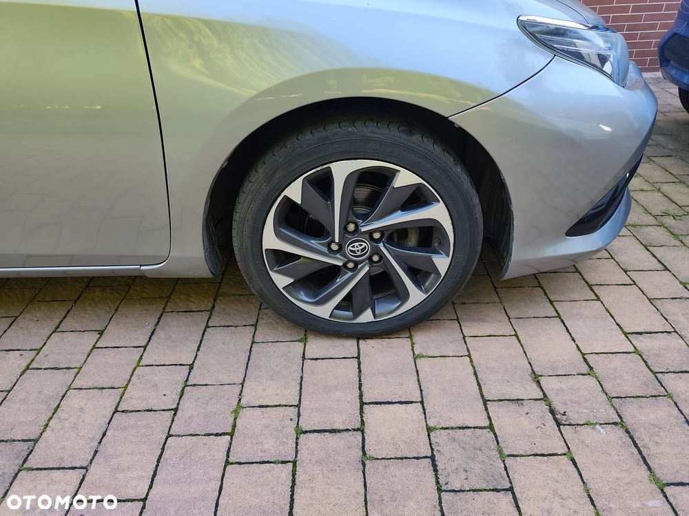 Toyota Auris - 3