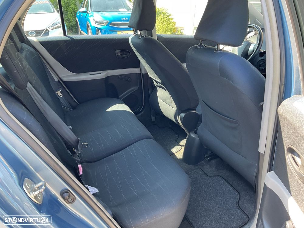 Toyota Yaris 1.0 VVT-i ACtive+AC - 29