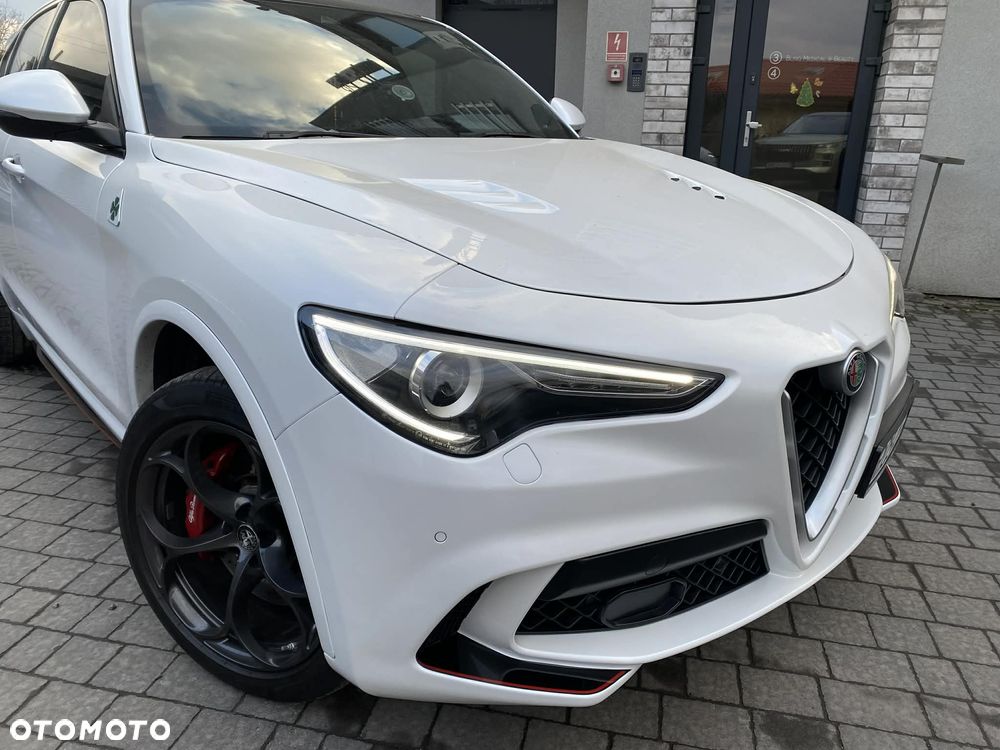 Alfa Romeo Stelvio 2.9 V6 Bi-Turbo Quadrifoglio Q4 - 28
