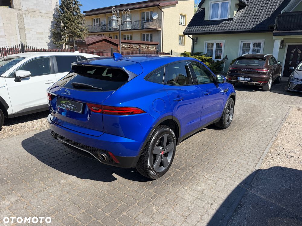 Jaguar E-Pace 2.0 i4D AWD R-Dynamic Chequered Flag - 40