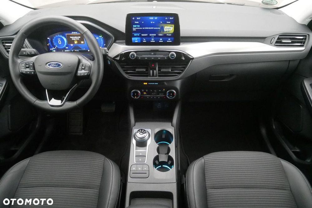 Ford Kuga - 8