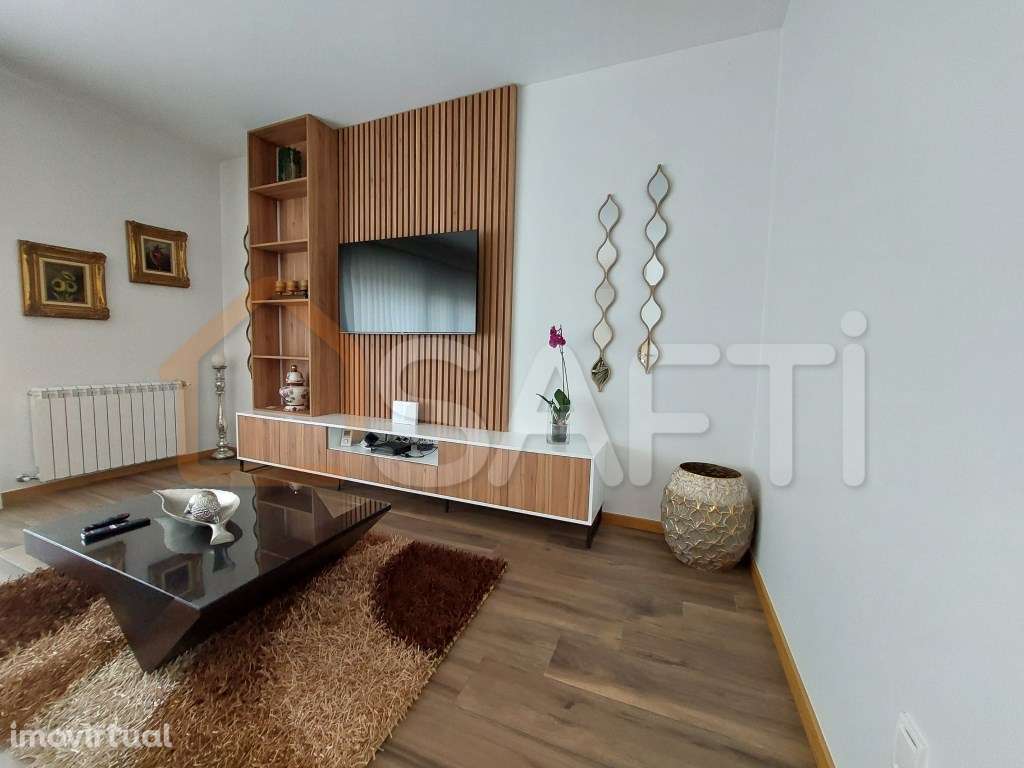 Moradia T8 como NOVA - Grande imagem: 2/36