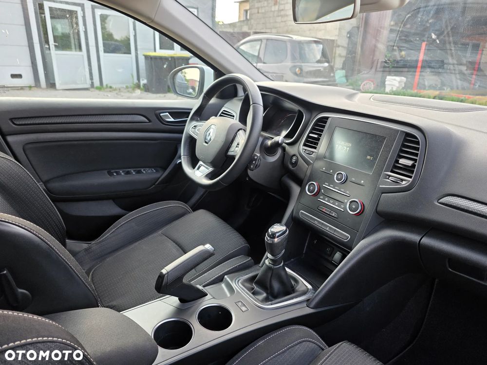 Renault Megane BLUE dCi 115 INTENS - 13