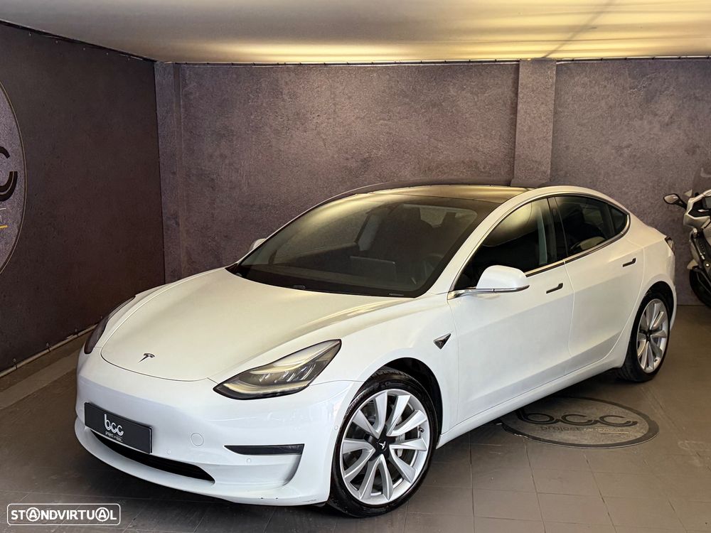 Tesla Model 3 Long-Range Dual Motor AWD - 4