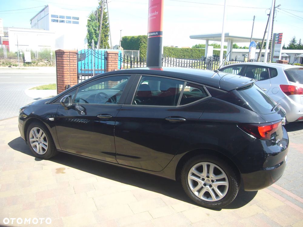 Opel Astra 1.4 T Elite - 10