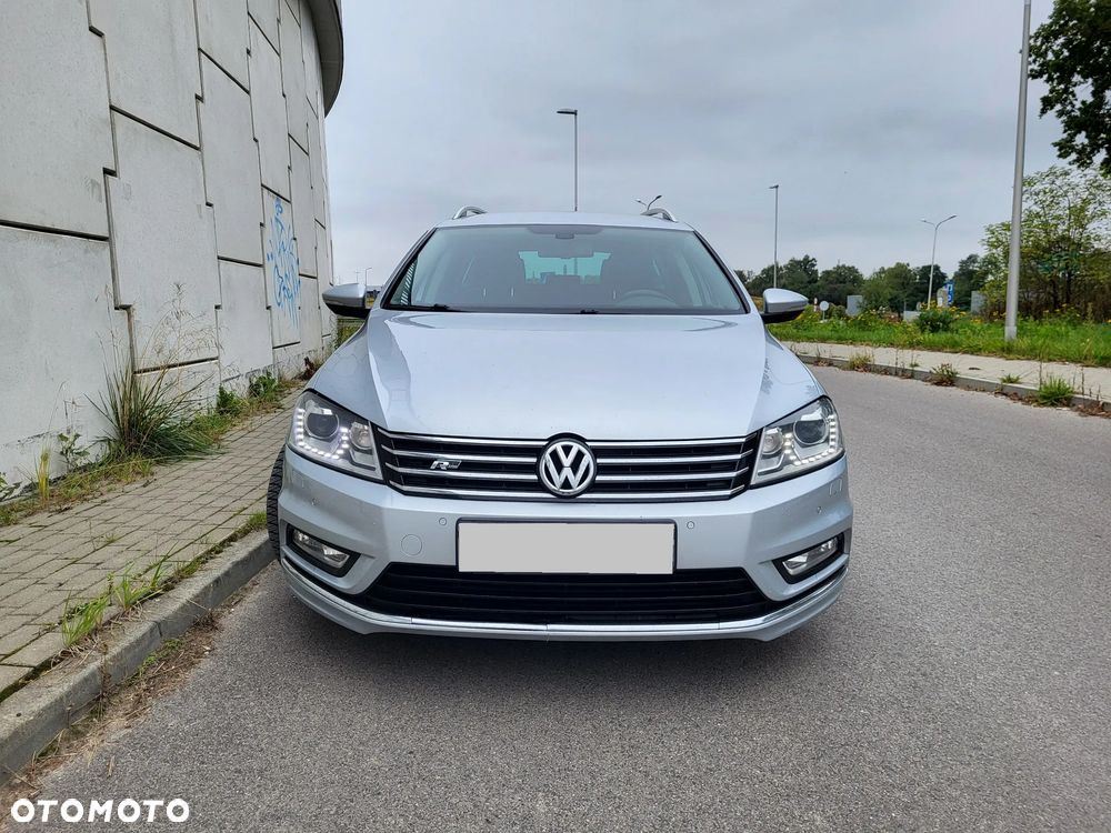Volkswagen Passat Variant 2.0 TDI 4Motion DSG BlueMotion Tech R-Line - 2