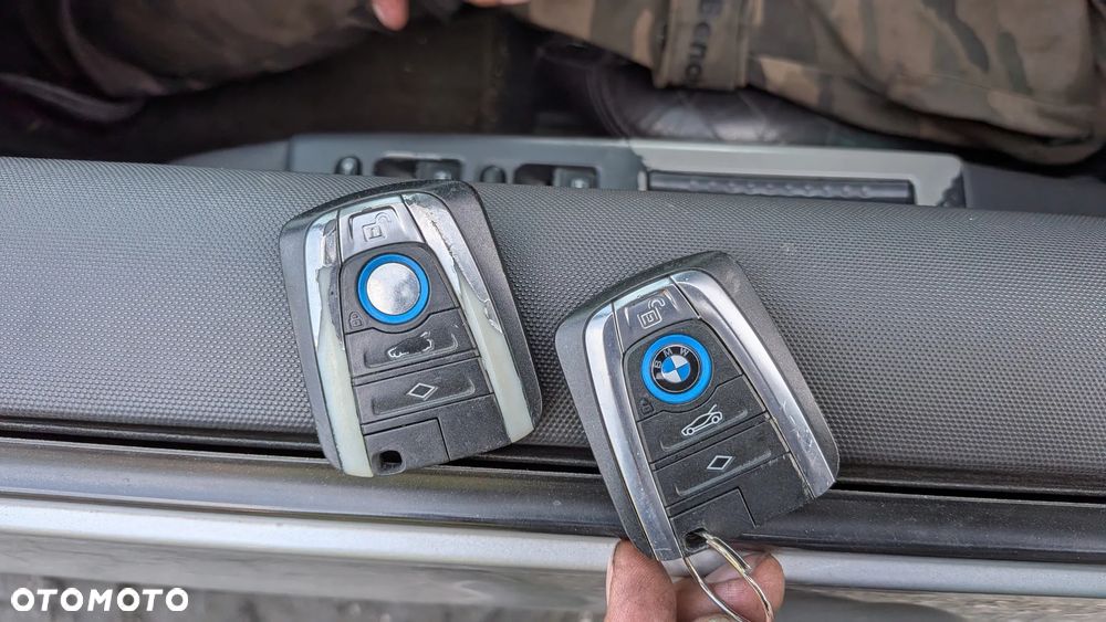 BMW i8 Standard - 12