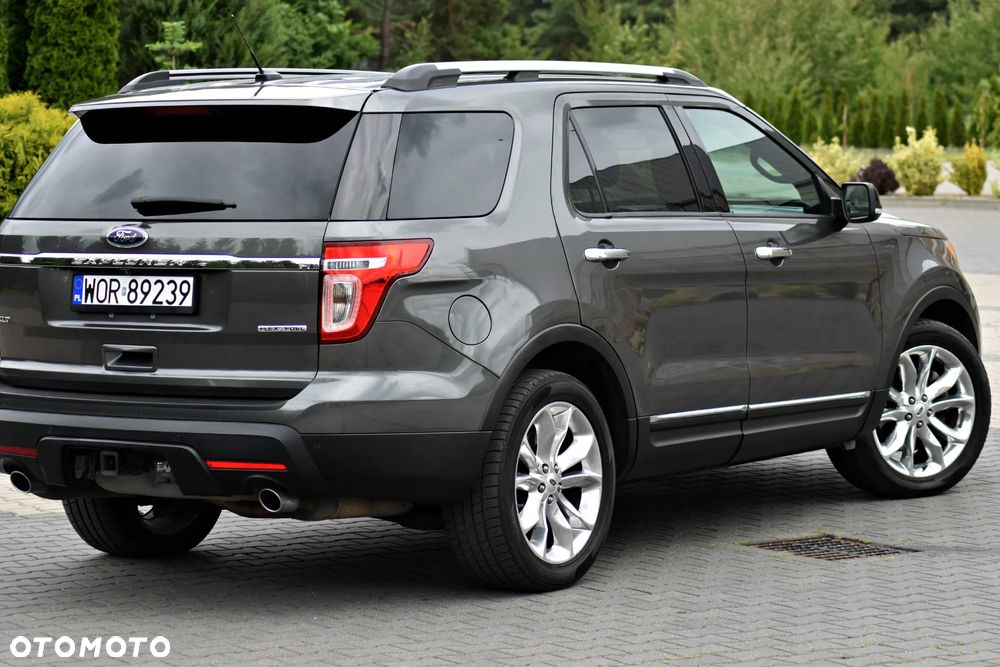 Ford Explorer - 23