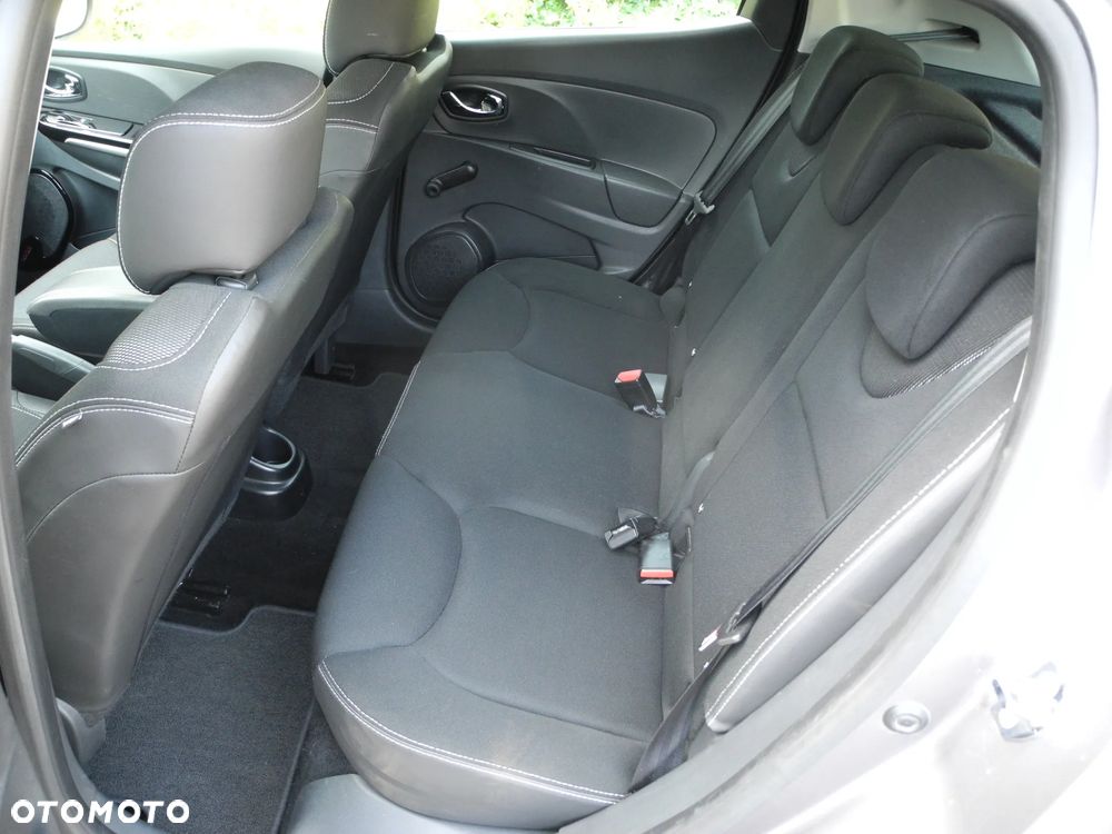 Renault Clio - 17