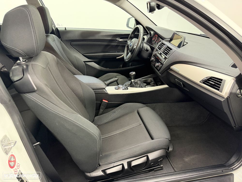 BMW 116 d Pack M - 15