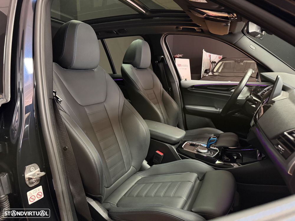 BMW iX3 M Sport Impressive - 18
