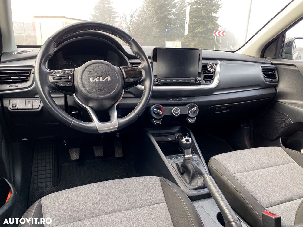 Kia Stonic 1.2 MPI 5MT Urban - 24