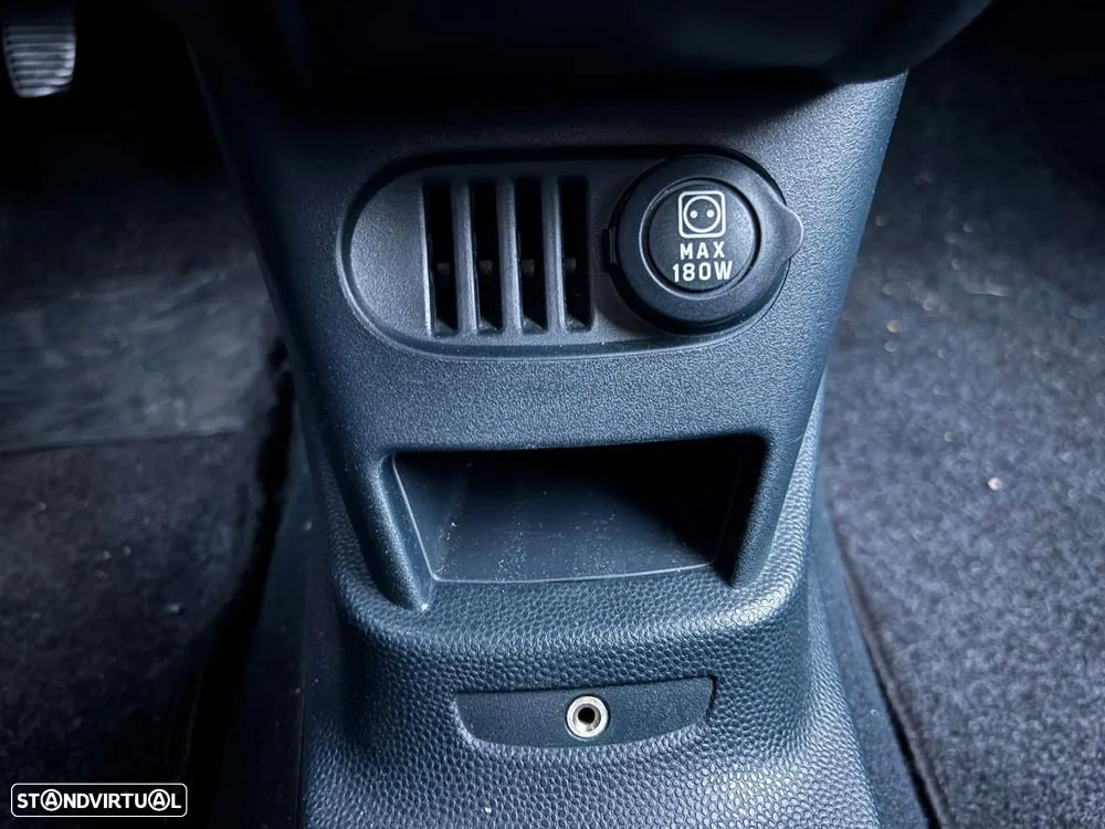 Ford KA 1.2 Titanium X - 24