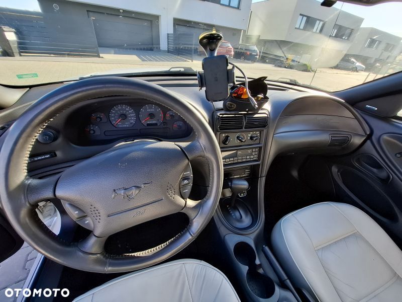Ford Mustang 4.0 V6 - 20