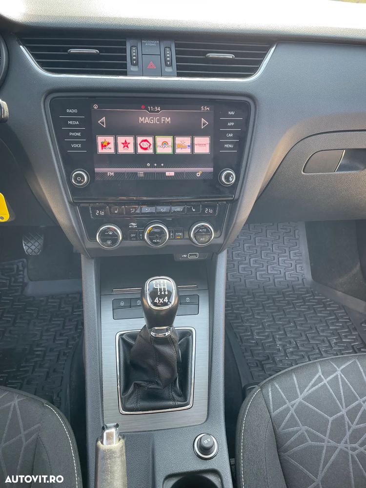 Skoda Octavia 2.0 TDI 4X4 Clever - 7